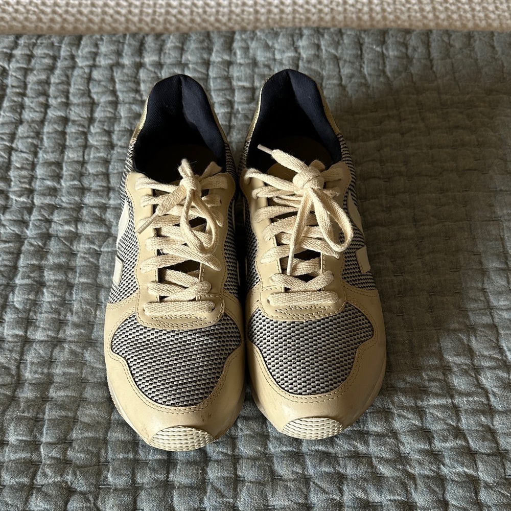 Veja Beige and Black Women's Sneakers